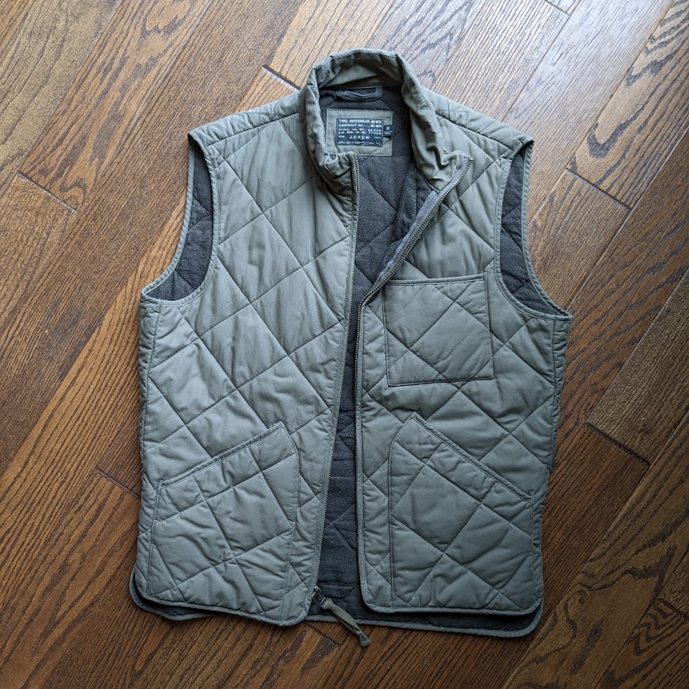 J. Crew Men's Sussex Quilted Vest Insulated Outerwear Khaki Green M